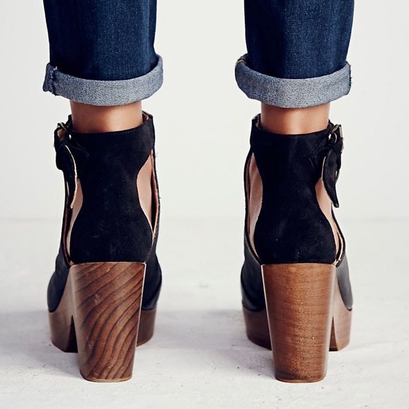 Free People Amber Orchard Clogs - Picture 7 of 9